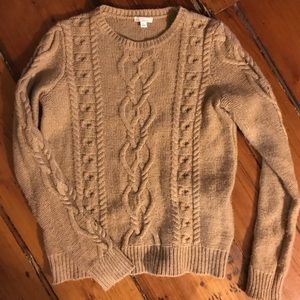 Gap woman’s cable knit sweater